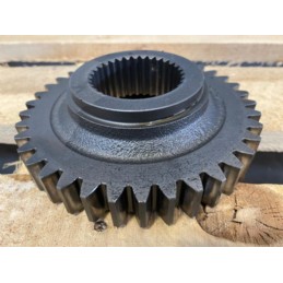 KOŁO ZĘBATE Z38 CASE 82354C1