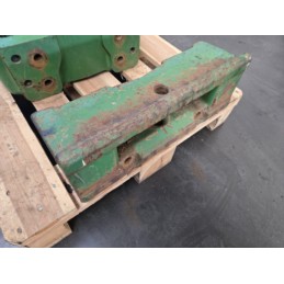 Wspornik osi przedniej John Deere 7800