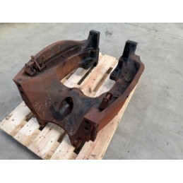 Wspornik przedniego mostu Massey Ferguson