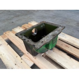 Obudowa przystawki przedniego napędu John Deere