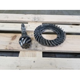Wałek atakujący z kołem Massey Ferguson 6130