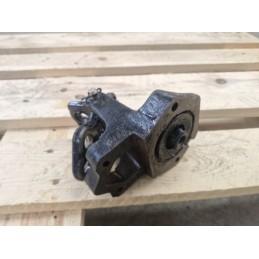 Uchwyt cylindra koła Valtra C90, 6000, M120, T130