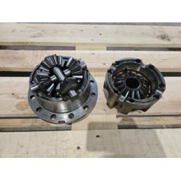 Mechanizm różnicowy John Deere 4650, 4850