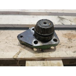 Uchwyt sworznia dolny John Deere 4650, 4850