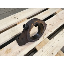 Uchwyt mostu  Renault Ceres 335, Cergos 350