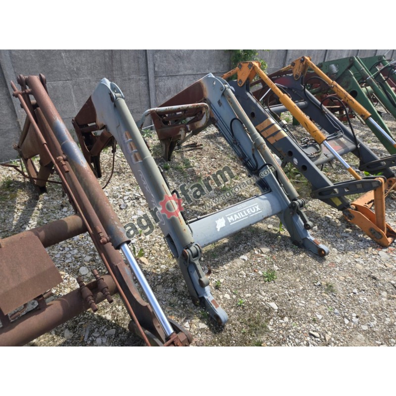 Front loader Mailleux MX 100