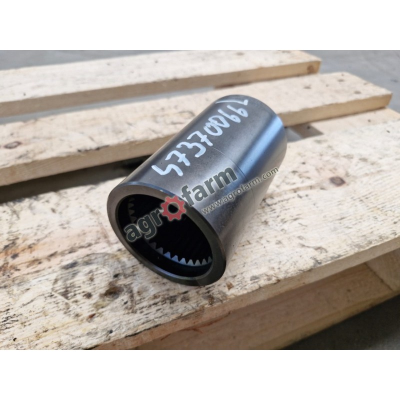 Tuleja Case Magnum 235, 250, 260, 280