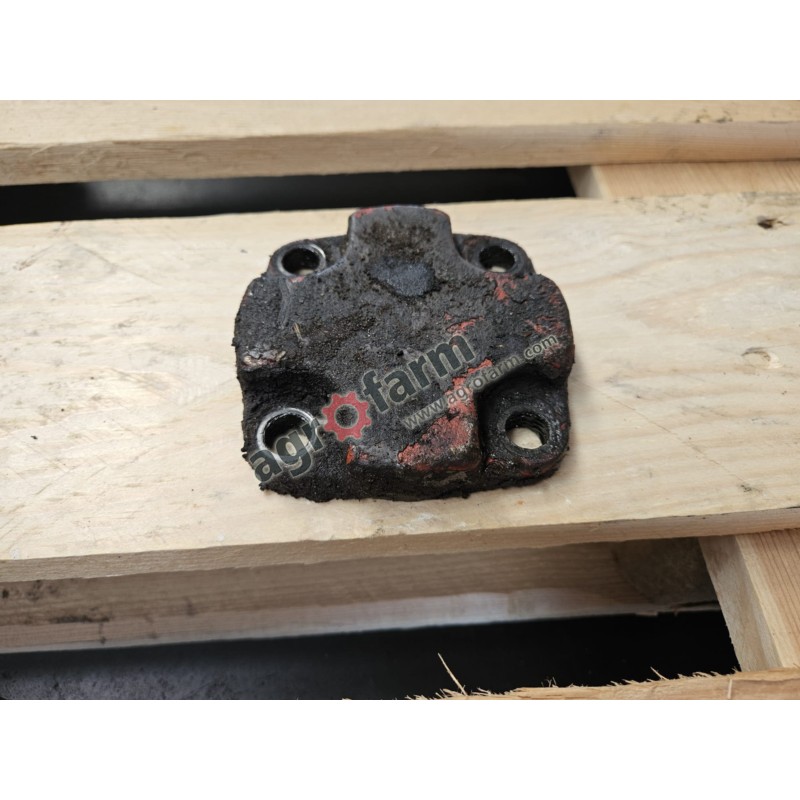 Pokrywa sworznia  FWD Massey Ferguson 8110, 8260
