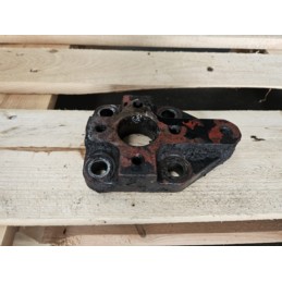 Uchwyt sworznia dolny FWD Massey Feguson 8270