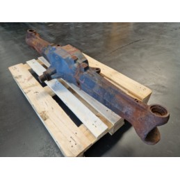 Obudowa przedniego mostu New Holland TS100A