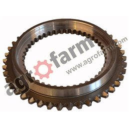 MASSEY FERGUSON GEAR COVER