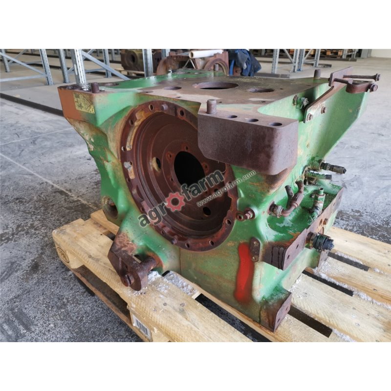 OBUDOWA TYLNEGO MOSTU JOHN DEERE R036210 OBUDOWA TYLNEGO MOSTU JOHN DEERE R036210
