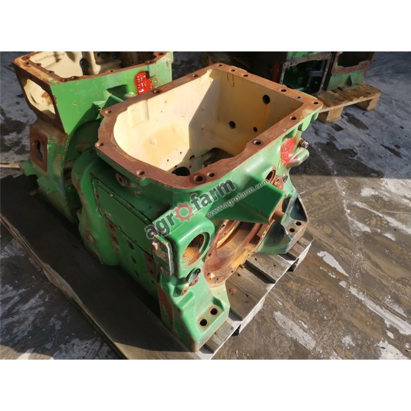 OBUDOWA TYLNEGO MOSTU JOHN DEERE R240863